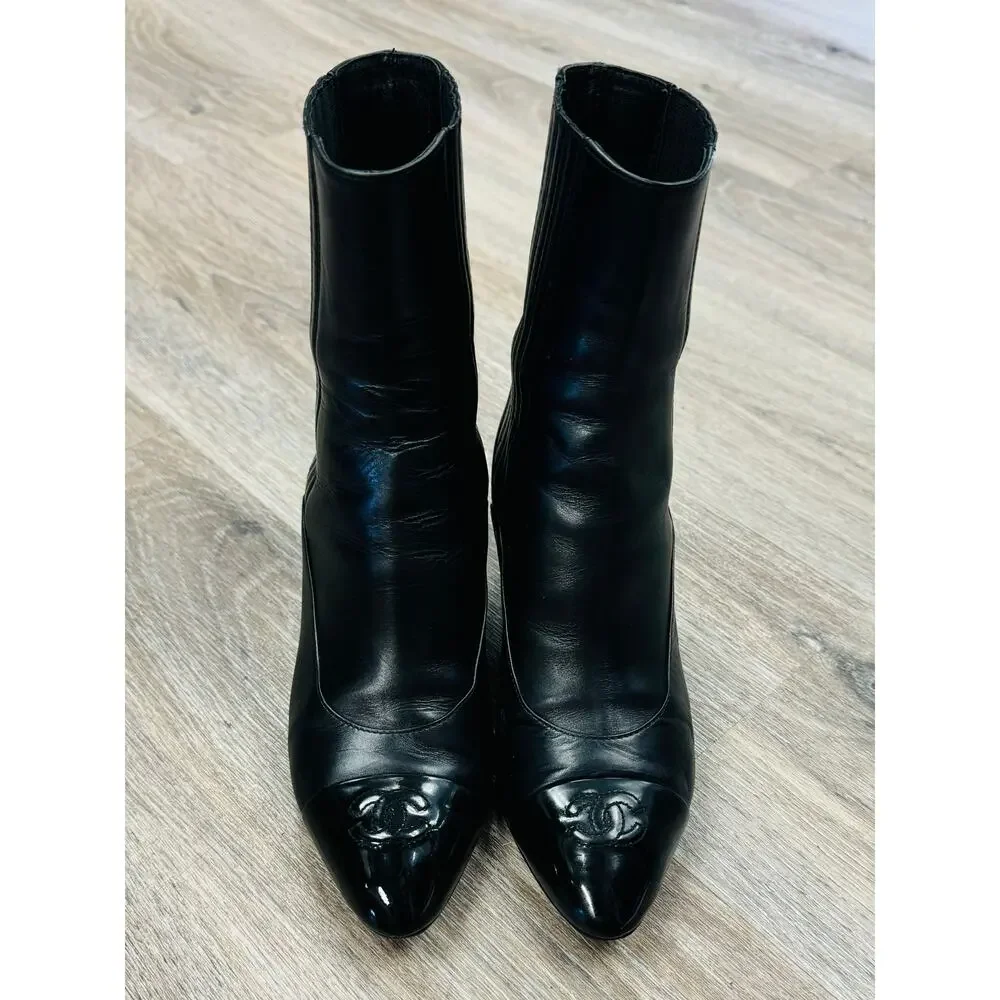 CHANEL Black Lambskin Leather Elastic Cap Toe Short Ankle Boots Sz. 37C US 7